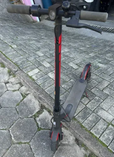 Patinete Elétrico Xiaomi M365 - Personalizado e em Ótimo Estado!