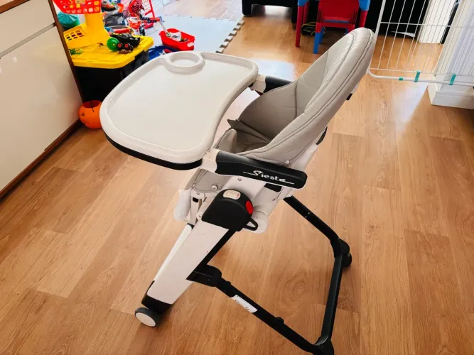 Cadeira alimentação Peg Perego