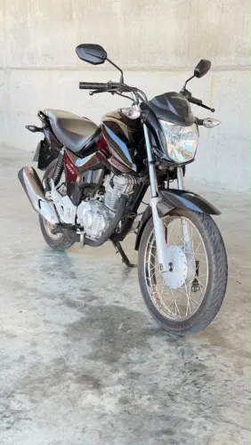 Motos