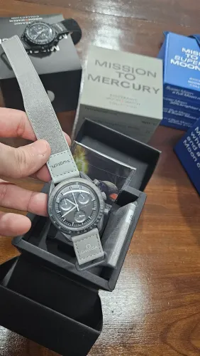 Relógio Omega x Swatch Moonswatch - Completo com caixa