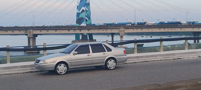 Volkswagen Santana 1.8 MI (álcool) 2001