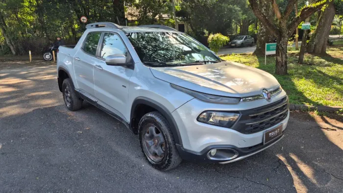 Fiat Toro Freedom 2.0 16V 4X4 TB Diesel Mec. 2017
