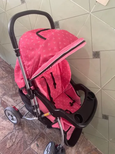 vendo carrinho de bebê