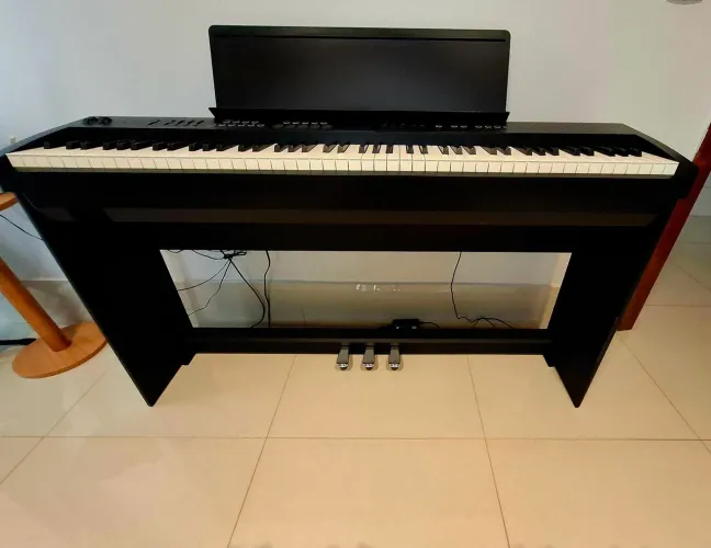 Piano Digital Roland FP E50