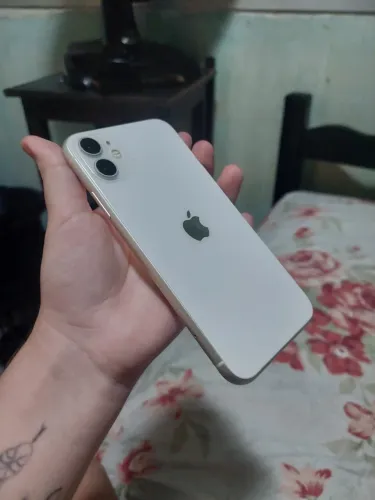 iPhone 11 branco 64 gigas