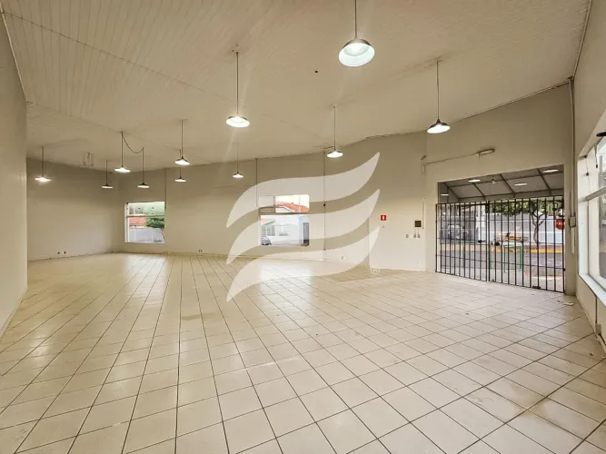 Salão comercial de 453 m² à venda no bairro Vila Industrial, Araçatuba/SP