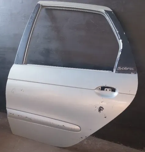 Porta Traseira Esquerda Renault Scenic 2000 A 2010 Original