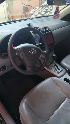 Toyota Corolla GLI 1.8 Flex 16V Aut. 2011