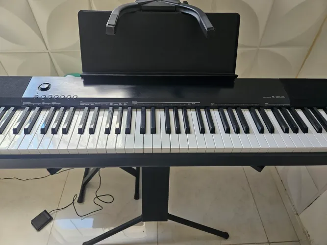 Piano Digital Casio CDP 135