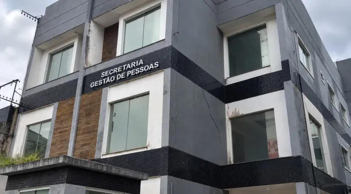 VENDO| PRÉDIO COMERCIAL NO UMARIZAL - 1.243 m², 3 PAVIMENTOS E 14 VAGAS