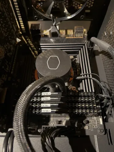 Desktop de Alta Performance | Intel i9 | 64GB RAM | SSD NVMe | Hackintosh / Windows