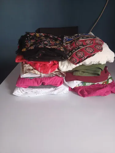 Vendo lote de vestido. Sao 16 vestido preto m g todos em bom estado.