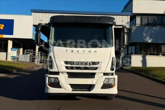 IVECO TECTOR 24E30 8X2 2018/2019