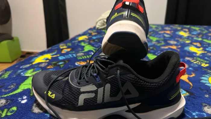Tênis fila 42