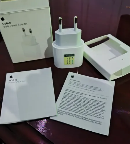 Carregador Apple 20W Turbo USC-C - Modelo A2465 - ORIGINAL, C/CAIXA, (NUNCA USADO)