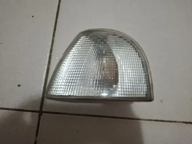 Par Pisca Le Ld Volkswagen Santana Paralelo 98/06