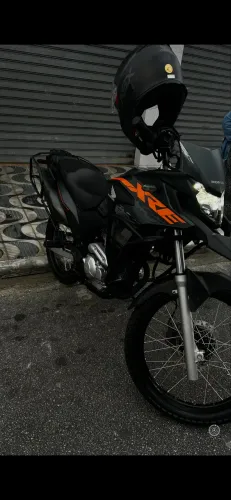 XRE 300 2021