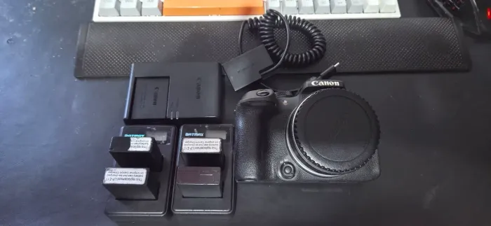 Canon EOS R10 + Adaptador + EF-S 18-135mm - Kit Completo.