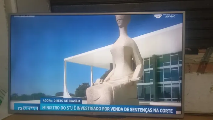 Tv 39 LG não é smart 