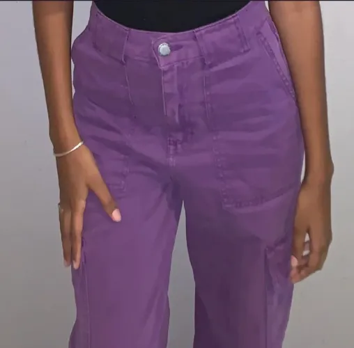 calça cargo roxa renner