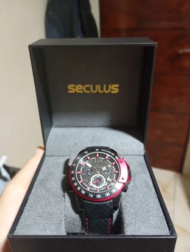 Relógio suíço séculos 