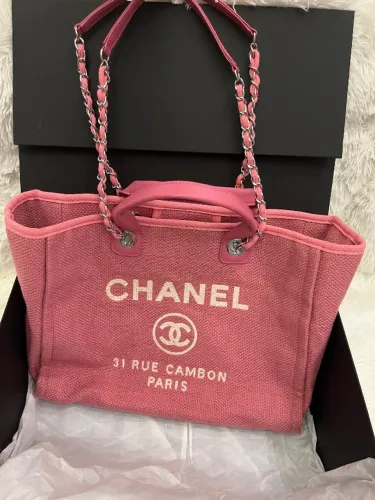 Linda Chanel RP da Itália, caixa original, estado de nova, bolsa para quem quer arrasar !