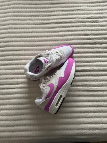 Air Max 1 Fuchsia