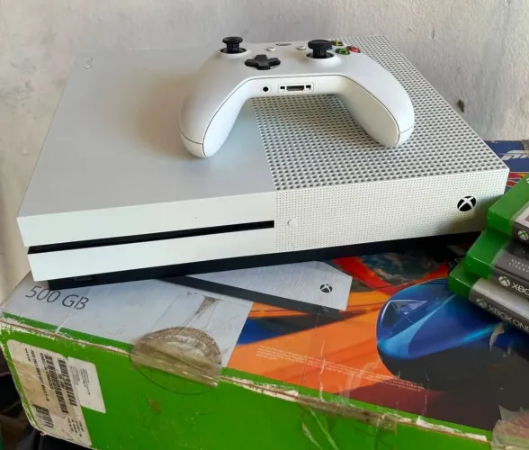 X Box One S