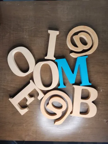 Letras em MDF