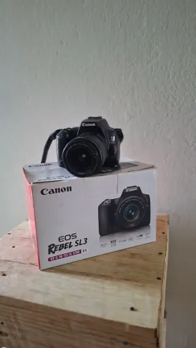 Camera Canon Sl3 com Lente 18-55