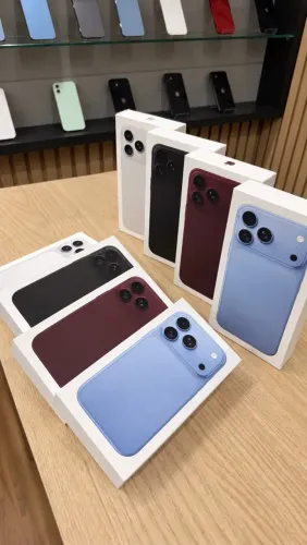 IPHONE 17 & 18 PRO MAX