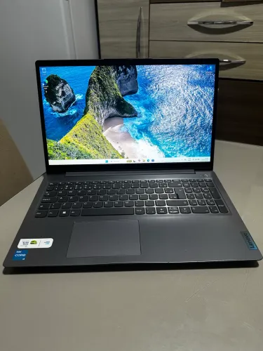 Notebook Lenovo Ideapad Core i3 11ª Geração - 8GB RAM - SSD 256GB