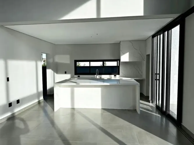 Casa com 3 quartos à venda, 360 m² por R$ 2.890.000 - Alphaville Nova Esplanada 4 - Votora