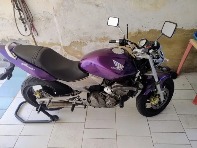 Hornet carburada 2006