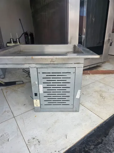 pista fria para buffet ou açaí 