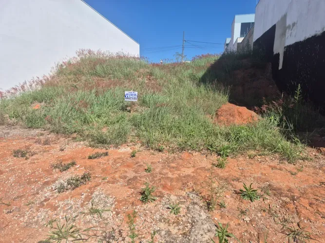 Excelente lote no Bairro  Pousada do Sol