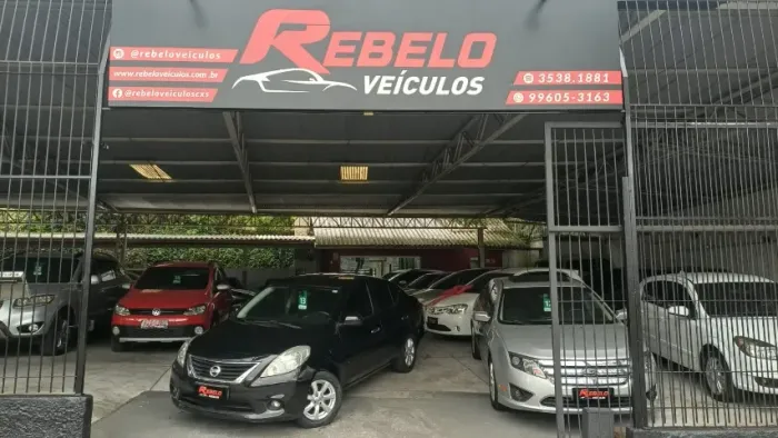 Nissan Versa SL 1.6 16V Flex Fuel 4P Mec. 2013
