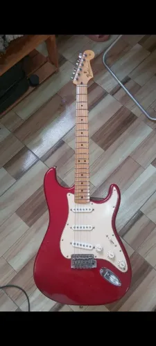 Guitarra Fender Stratocaster 