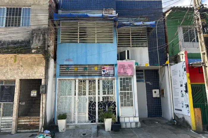 Casa duplex no Vergel por apenas R$ 230 mil