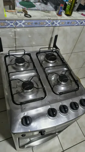 VENDO FOGÃO 4 BOCAS
