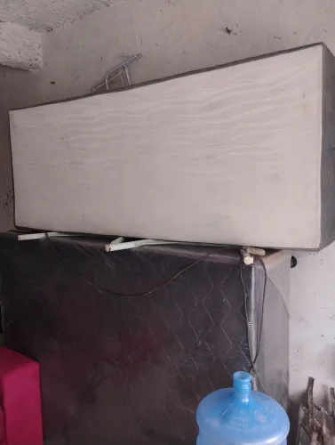 Base de cama de solteiro