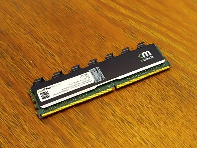 Memória ram Mushkin Blackline 8gb Ddr4 (tenho 2 peças)
