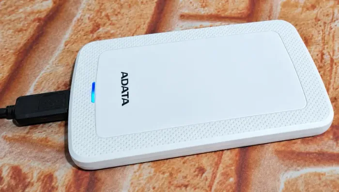 HD Externo Adata Ultra Slim, 2TB, USB 3.2, Branco