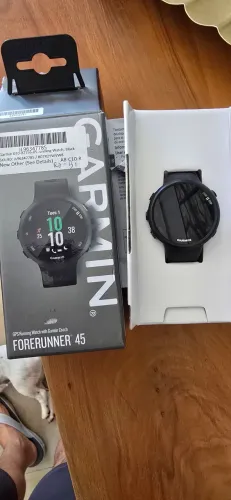 Garmin forerunner 45s sem detalhes. 