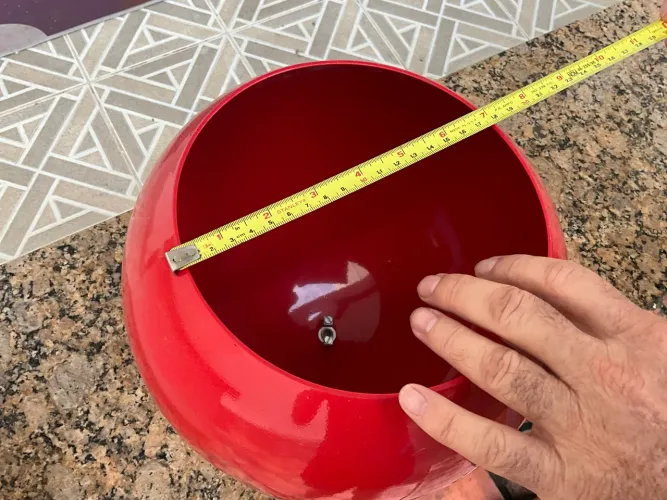 Cupula redonda vermelha
