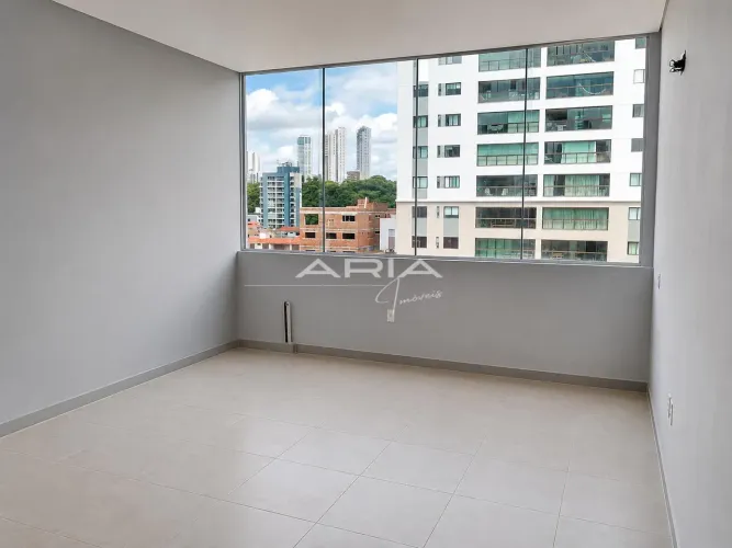 Aluguel de Sala Comercial 88m² em Manaíra - Edifício com Elevador e Garagem