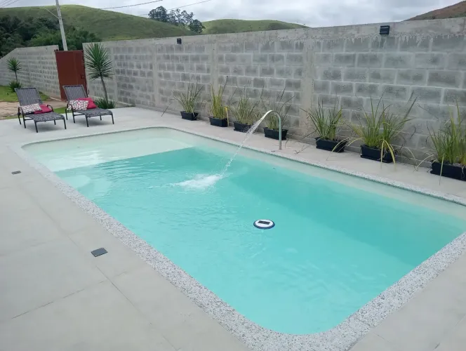 Granja com piscina 5 minutos do bairro Filgueiras