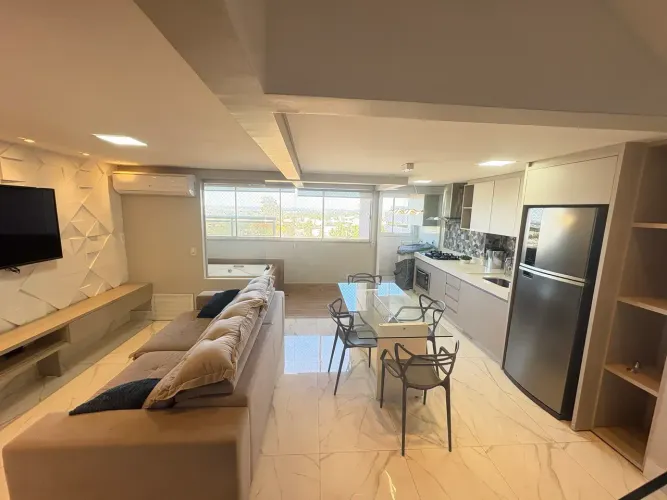 Alugo excelente Duplex no Lozandes