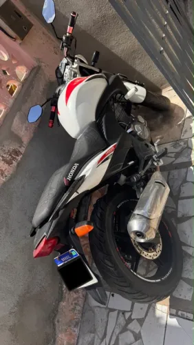 Vendo Moto CB300R