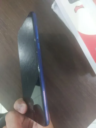 Motorola G8 usado (display com defeito)